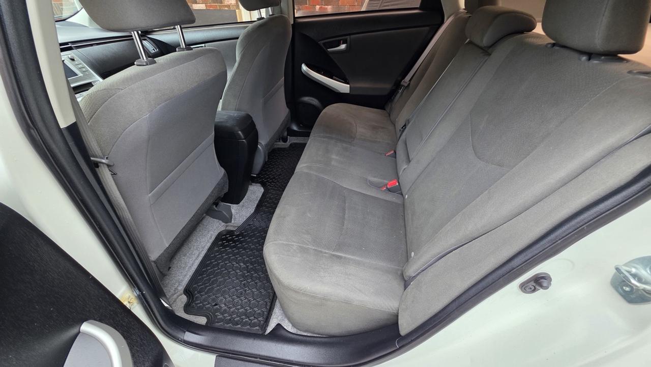 2015 Toyota Prius HB Photo