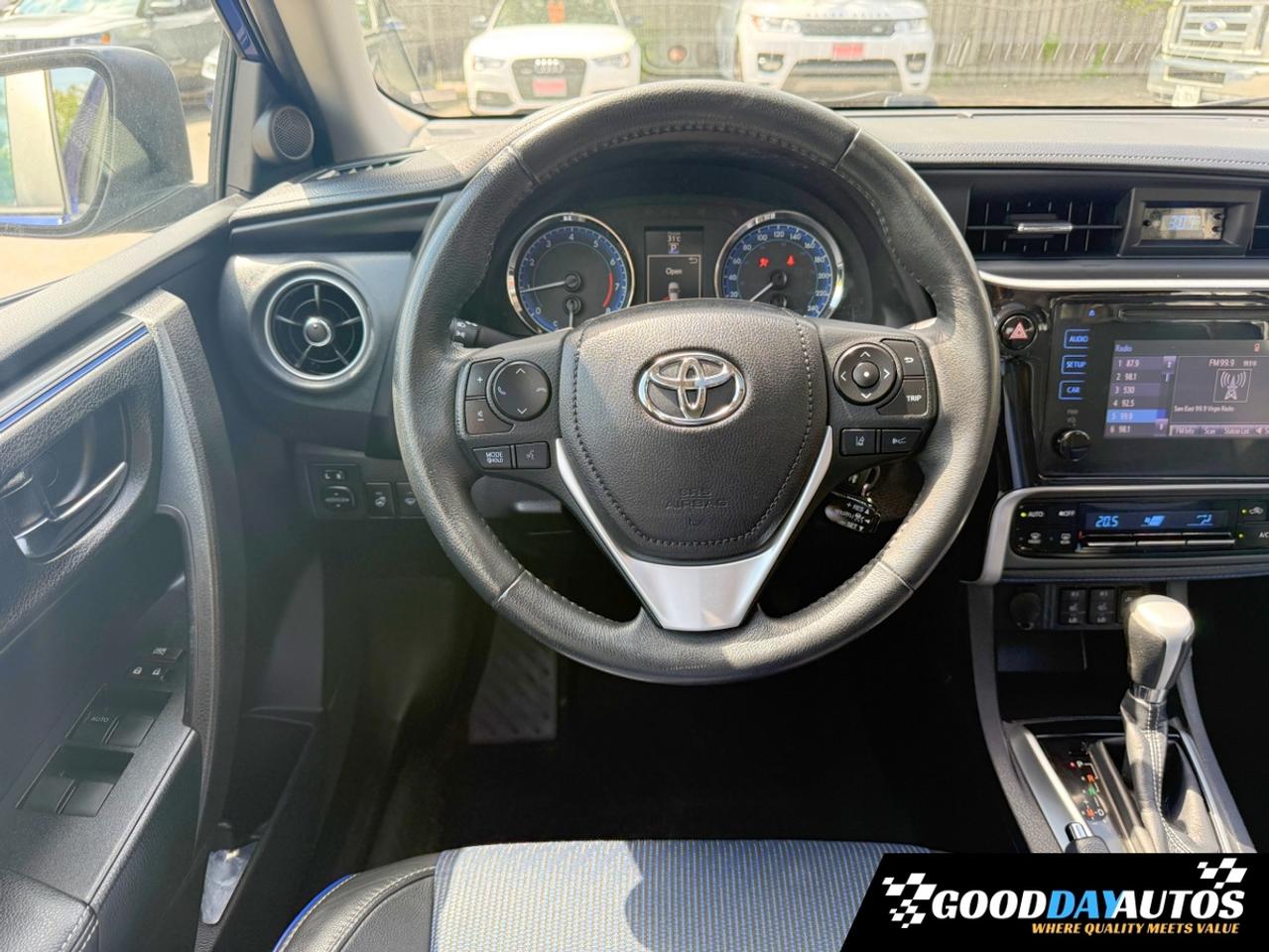 2018 Toyota Corolla SE FULLY LOADED REMOTE ENGINE START | CLEAN CARFAX Photo