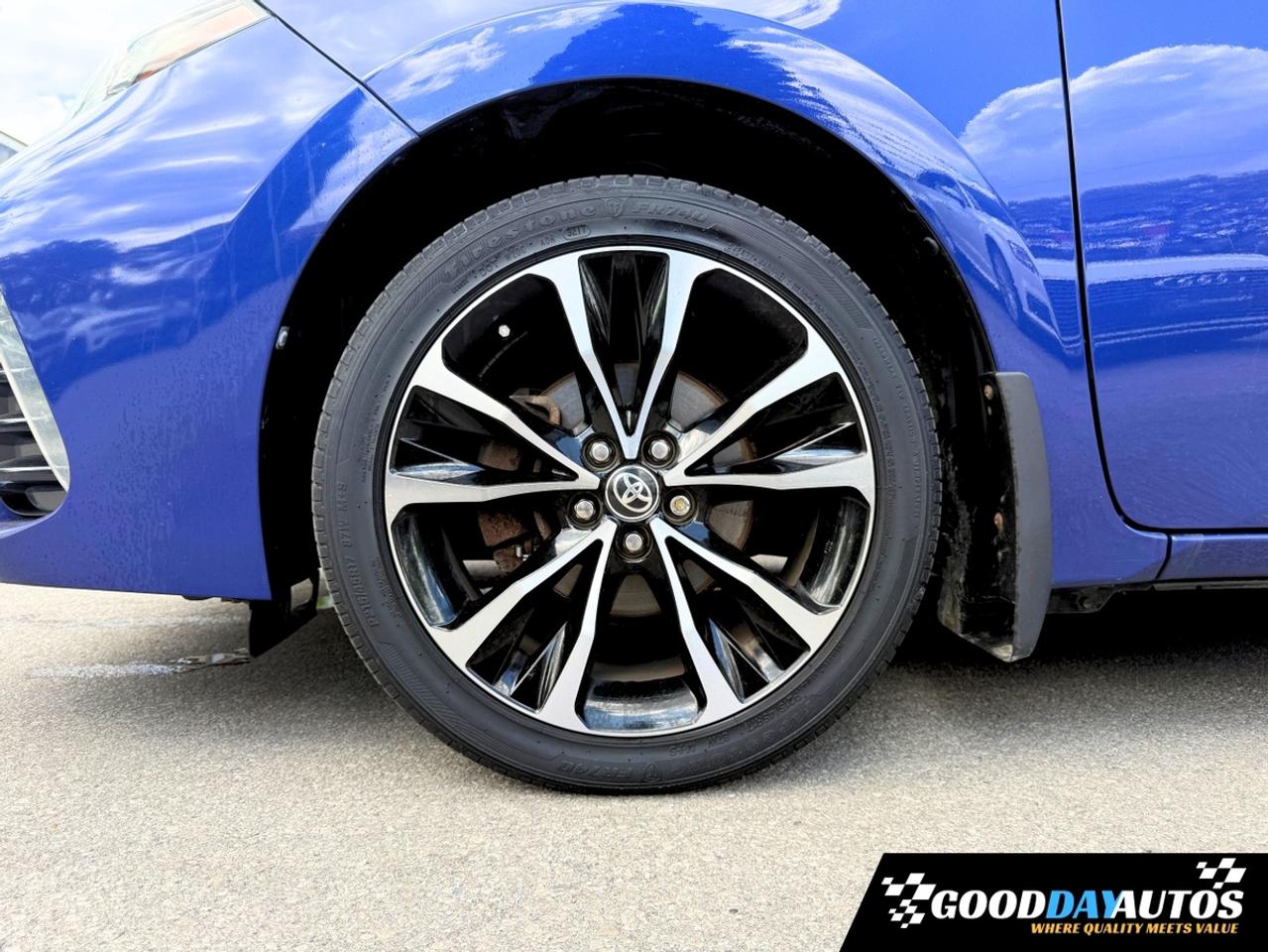 2018 Toyota Corolla SE FULLY LOADED REMOTE ENGINE START | CLEAN CARFAX Photo