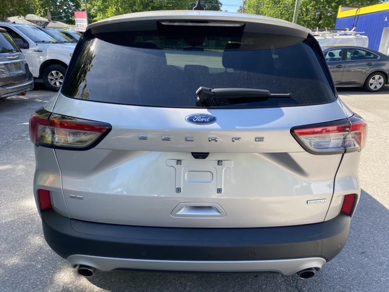 2020 Ford Escape SE FWD Photo