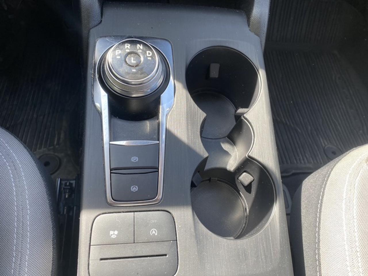 2020 Ford Escape SE FWD Photo