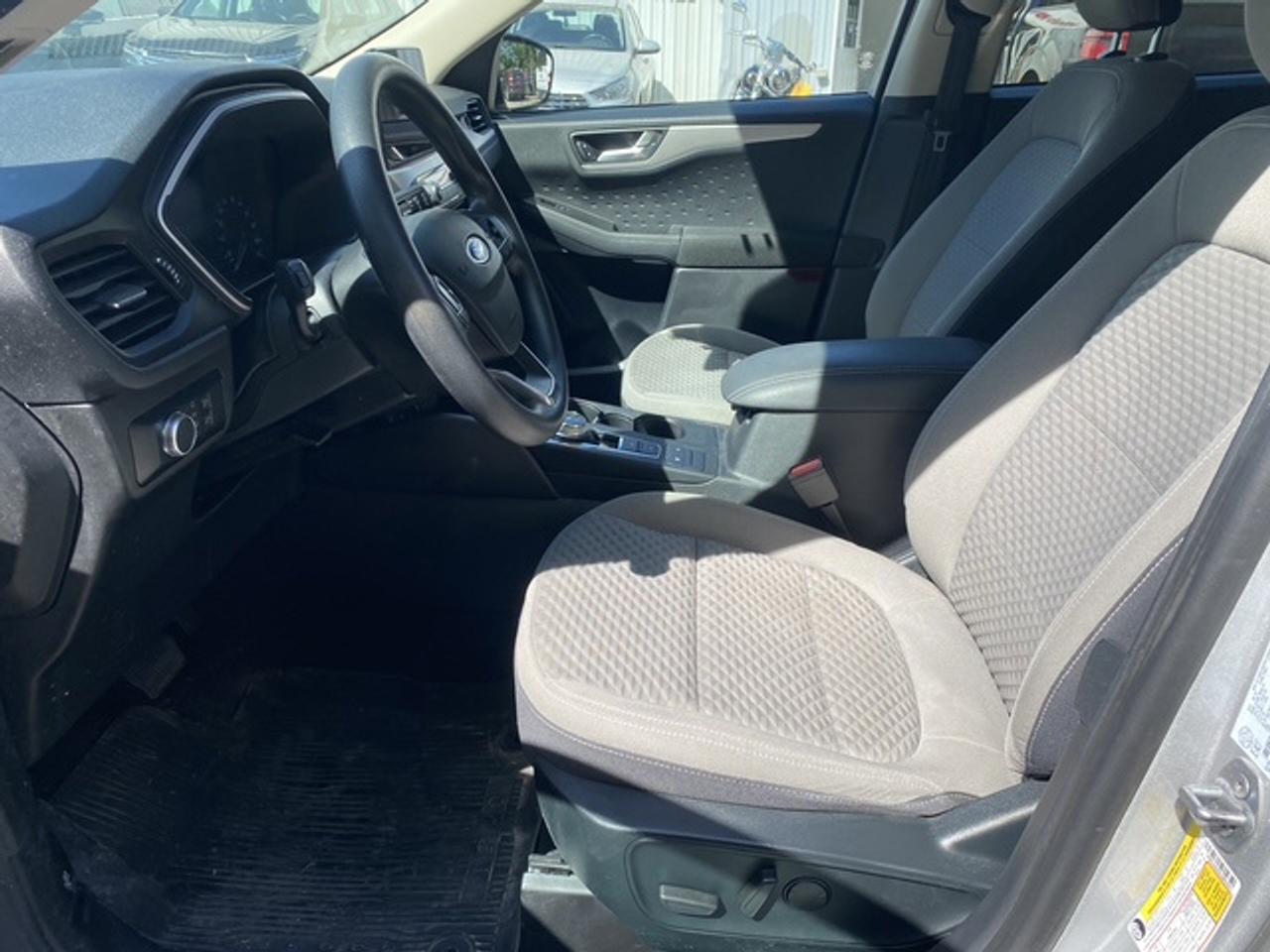 2020 Ford Escape SE FWD Photo