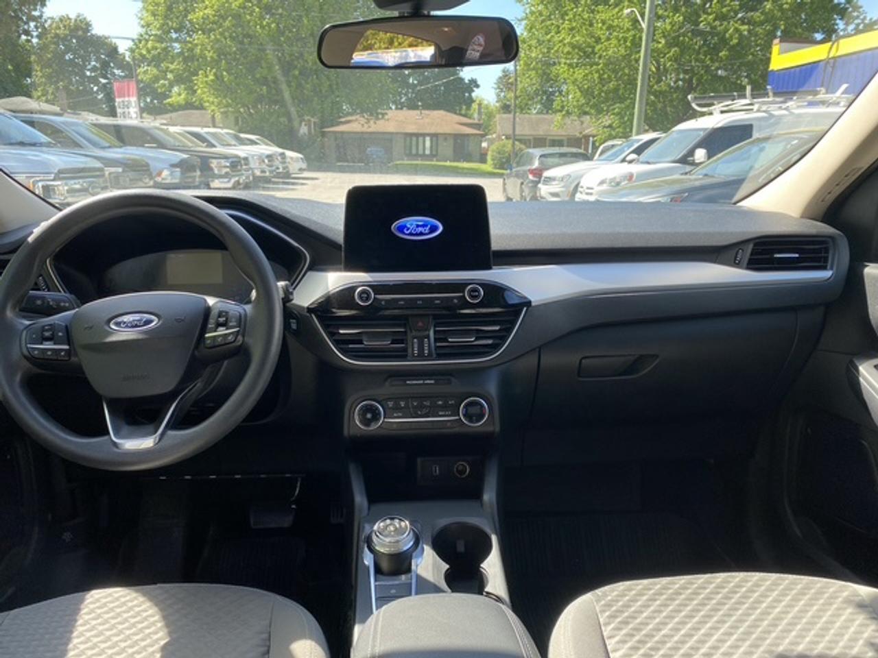 2020 Ford Escape SE FWD Photo