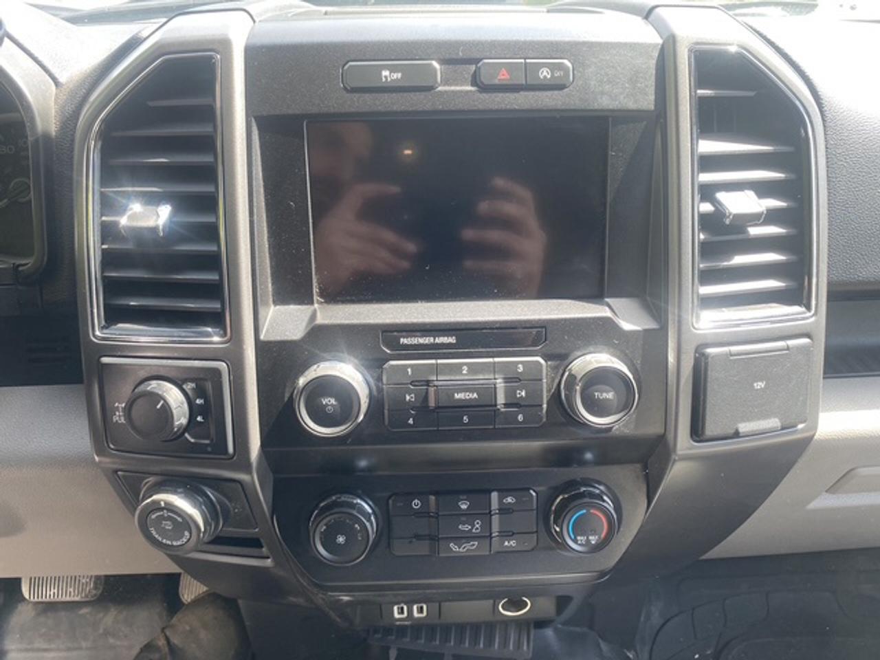 2020 Ford F-150 XLT CREW CAB SHORT B 4WD SUPERCREW Photo