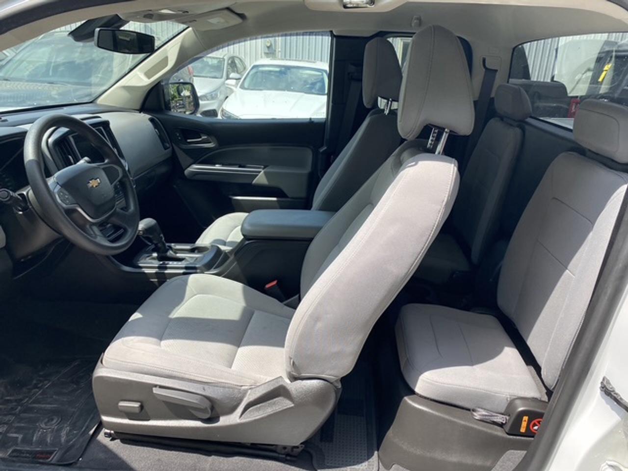 2020 Chevrolet Colorado 2WD WORK TRUCK EXTENDED CAB STD BED Photo