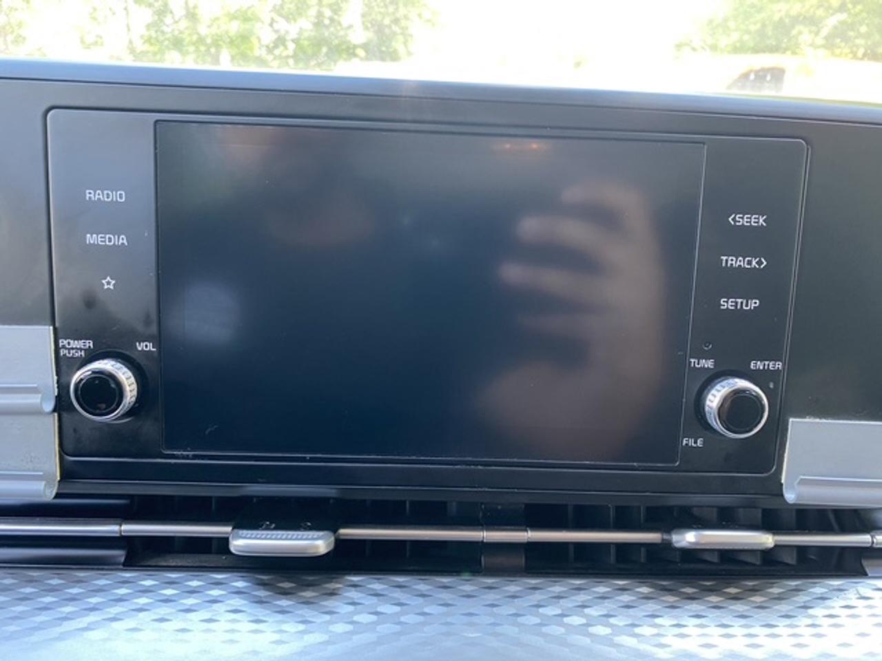 2022 Kia Carnival LX Photo