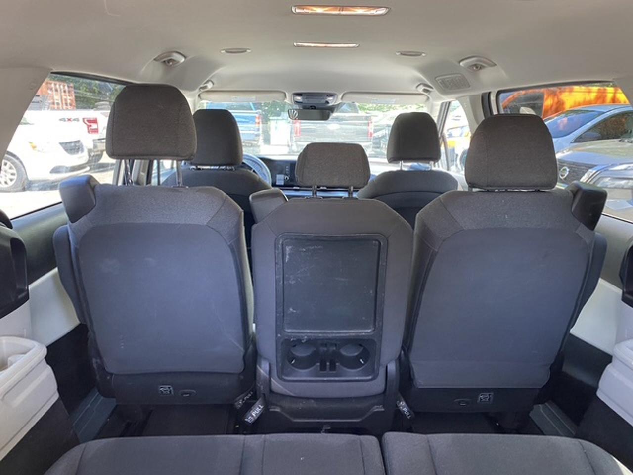 2022 Kia Carnival LX Photo