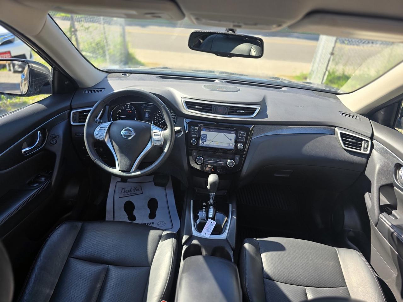 2015 Nissan Rogue SL Photo