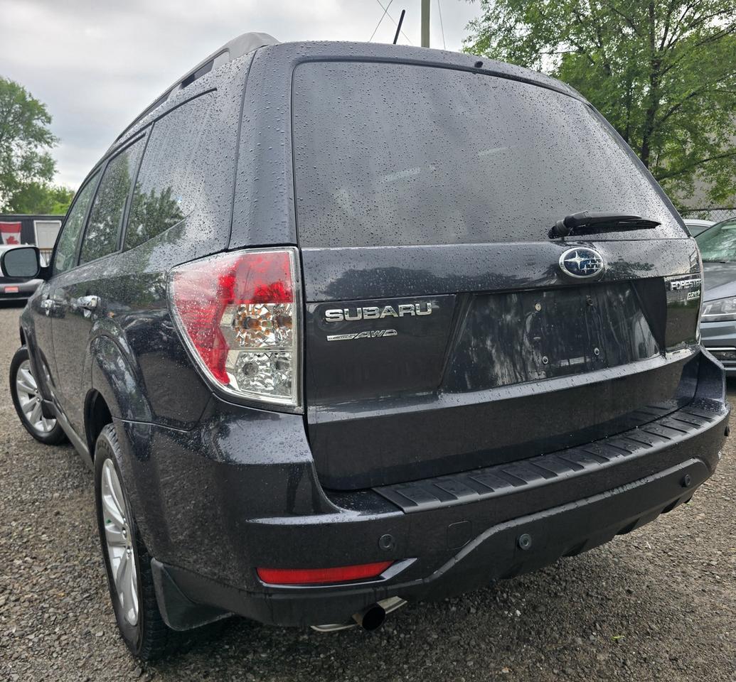 2011 Subaru Forester PREMIUM Photo