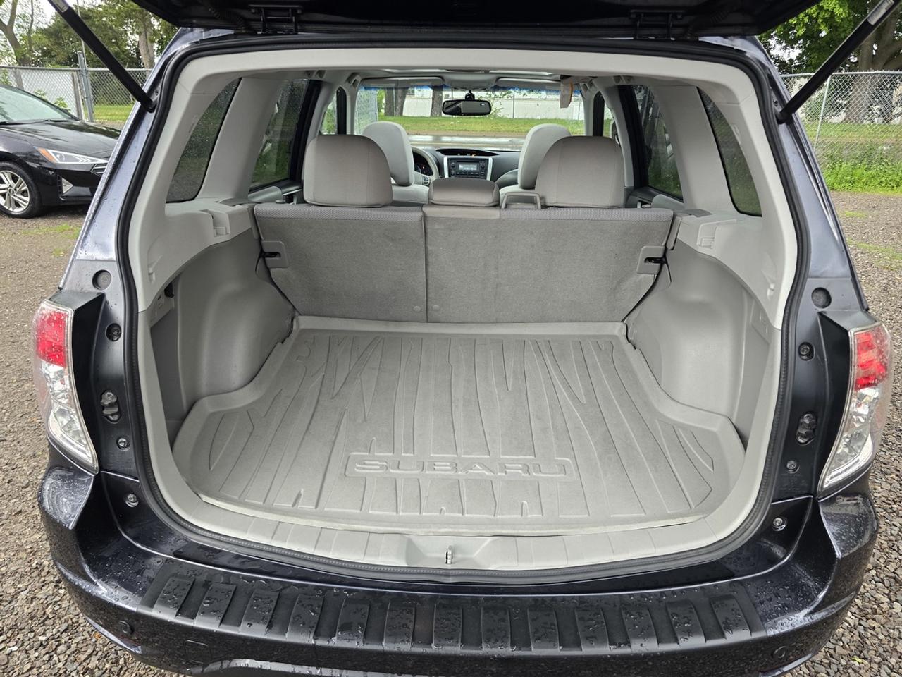 2011 Subaru Forester PREMIUM Photo