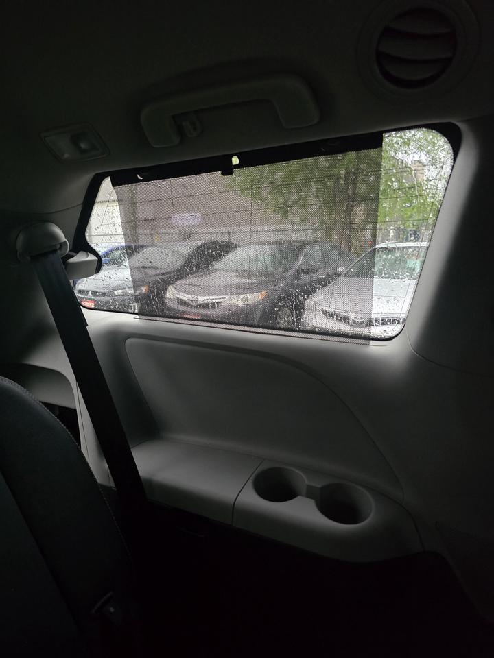 2017 Toyota Sienna SE Photo