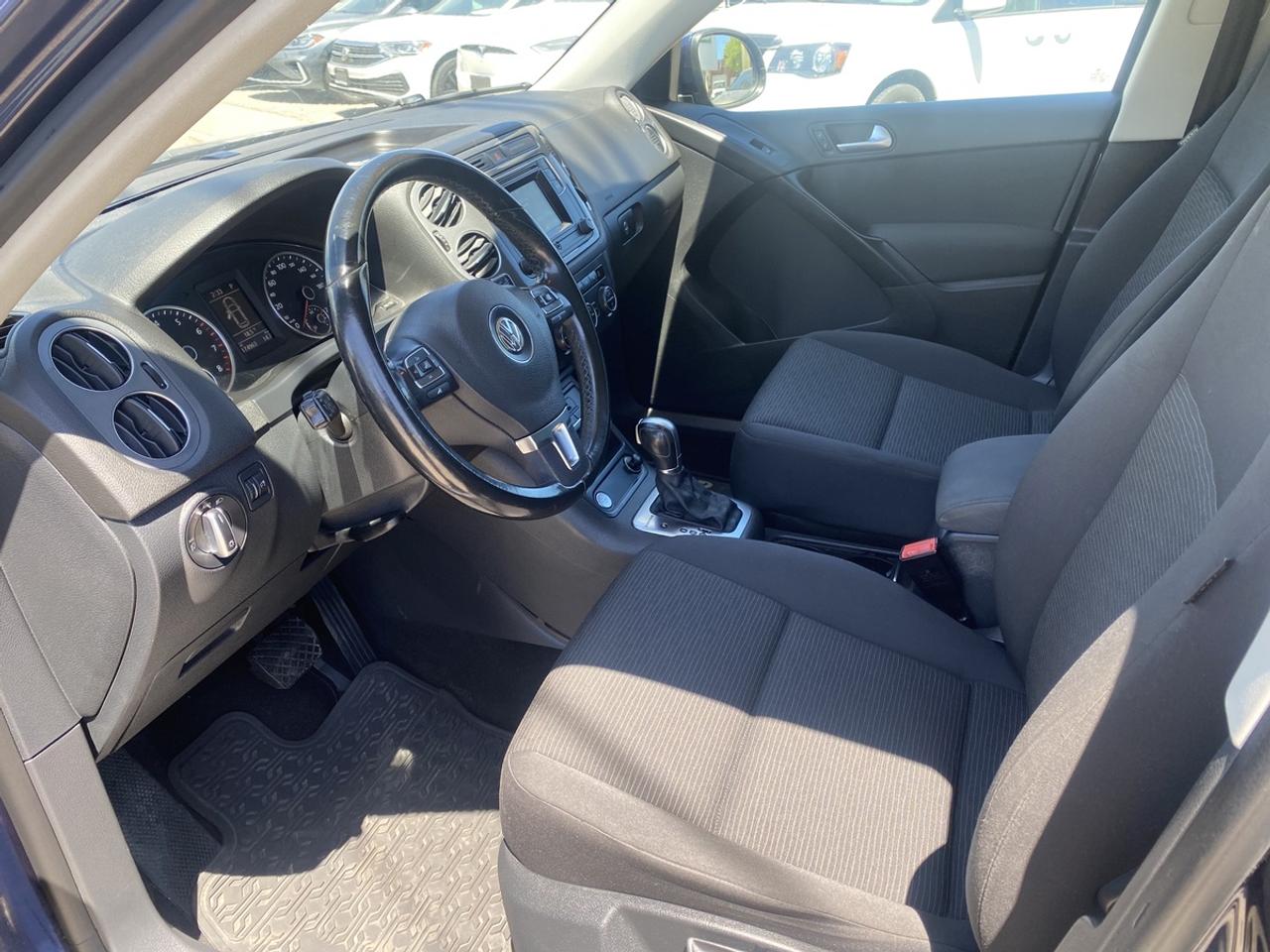 2016 Volkswagen Tiguan S Photo
