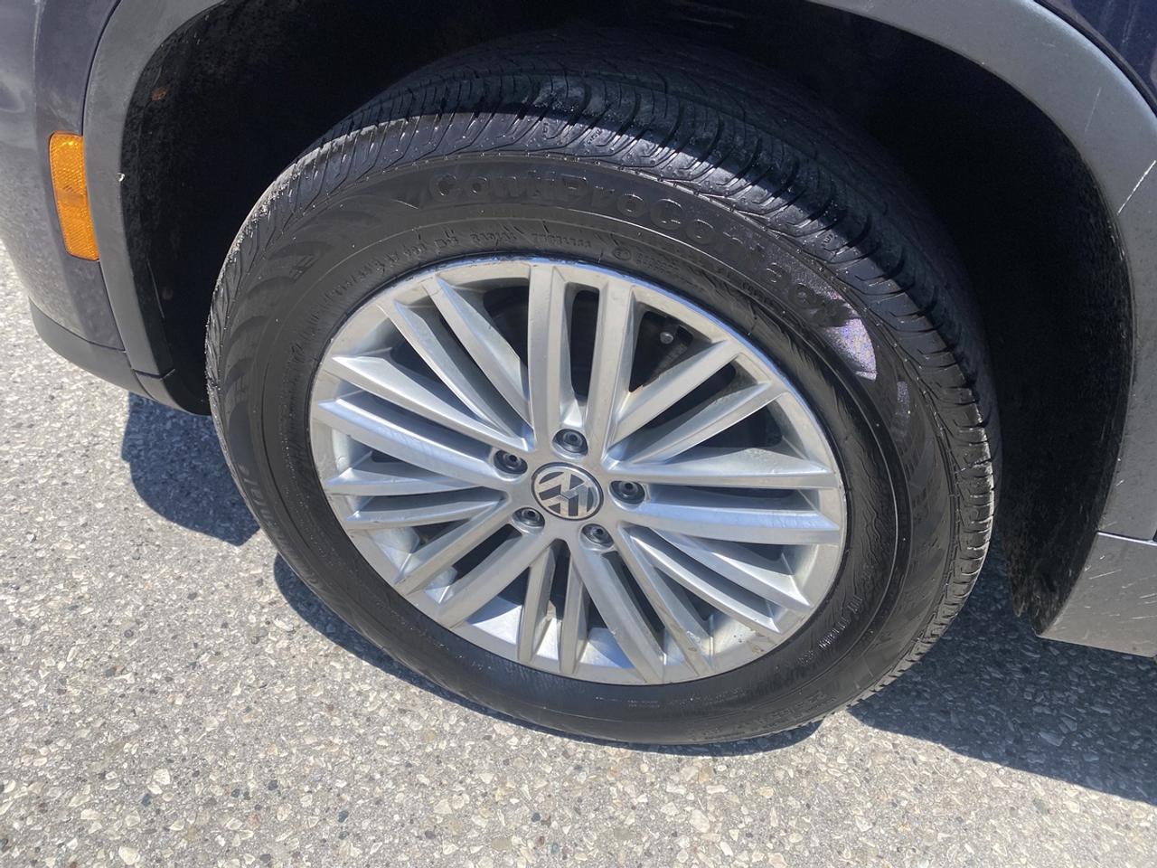 2016 Volkswagen Tiguan S Photo