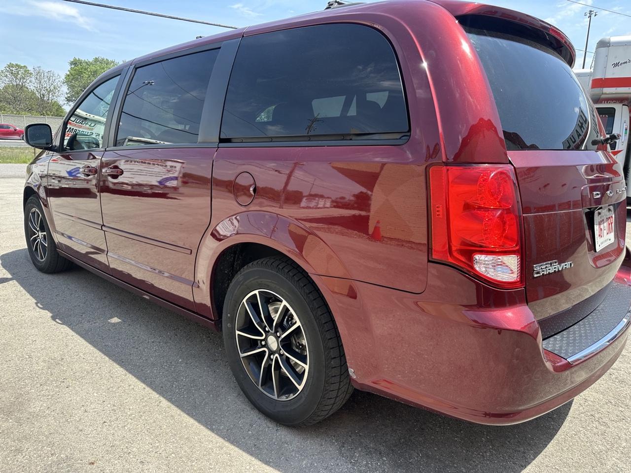 2017 Dodge Grand Caravan GT Photo