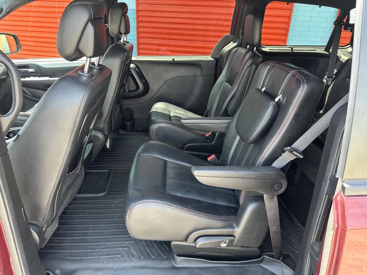 2017 Dodge Grand Caravan GT Photo