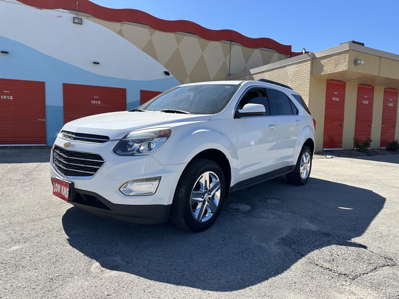 2016 Chevrolet Equinox LT Photo0