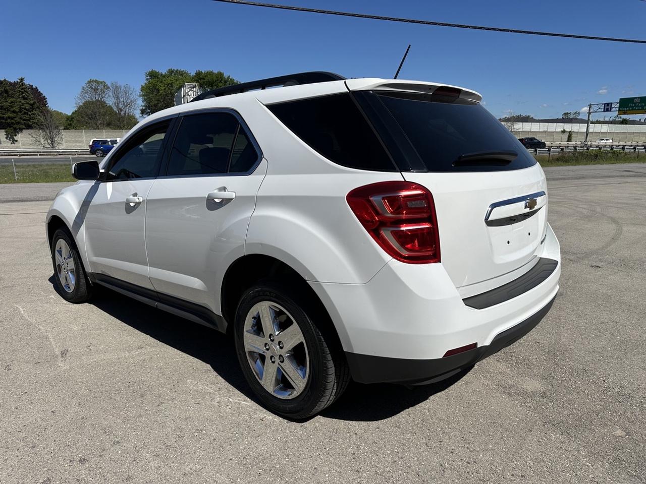 2016 Chevrolet Equinox LT Photo