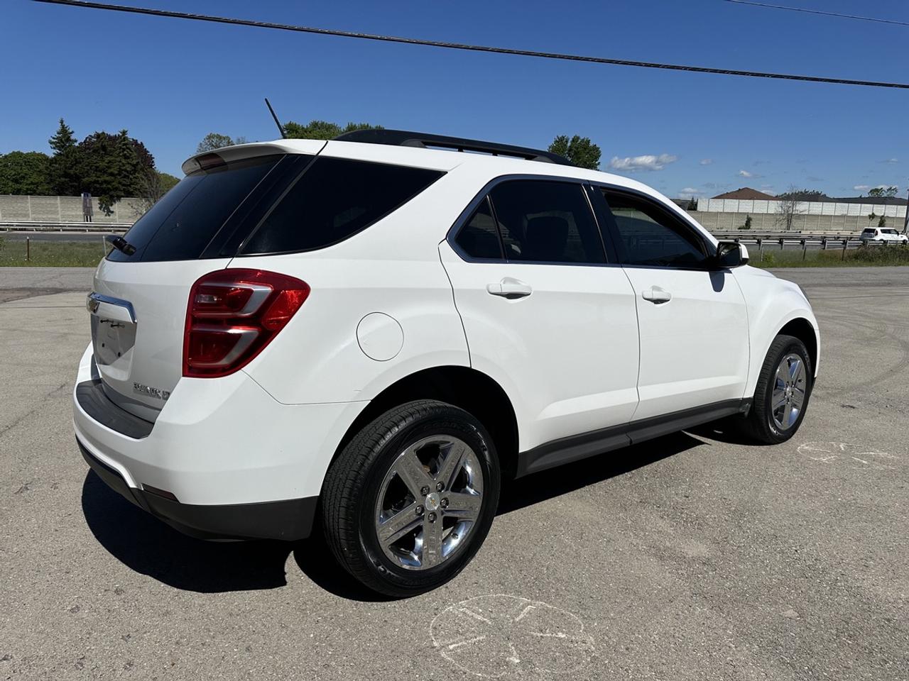 2016 Chevrolet Equinox LT Photo