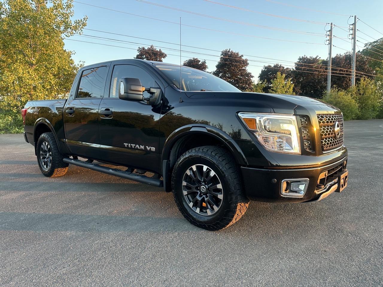 2018 Nissan Titan PRO 4X Photo
