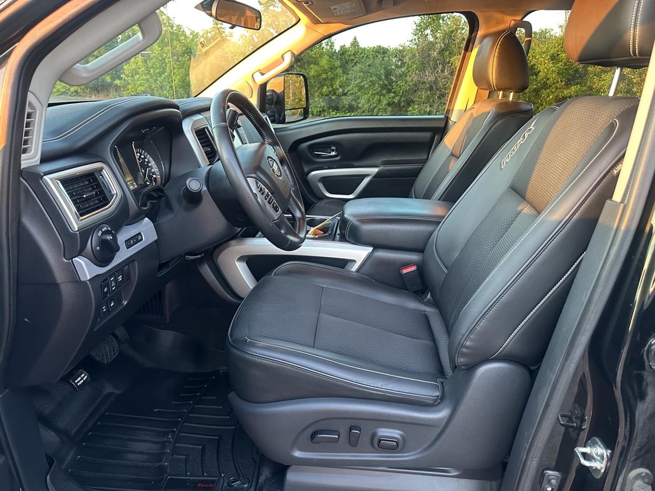 2018 Nissan Titan PRO 4X Photo