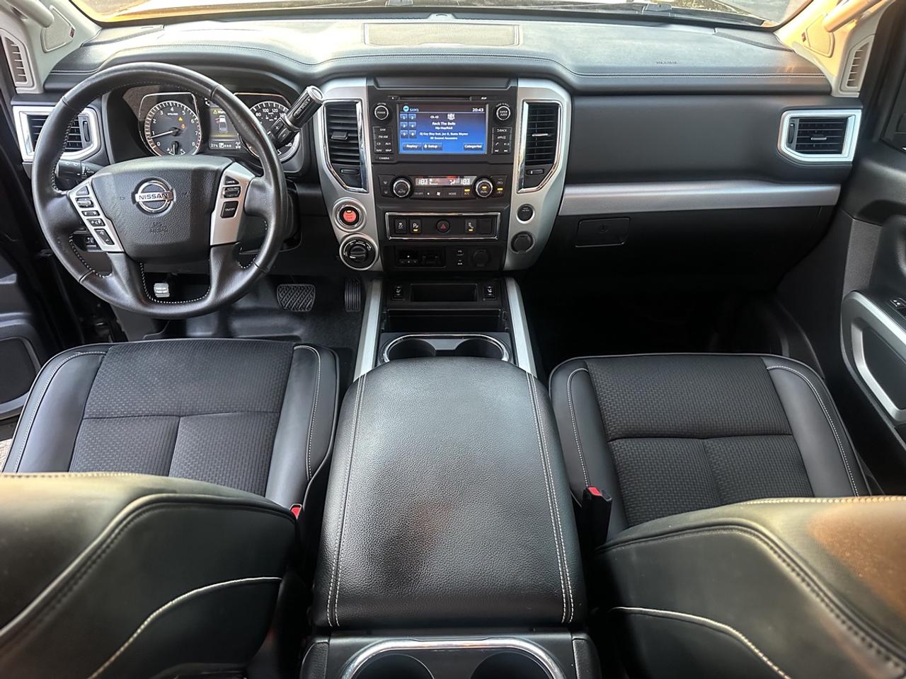 2018 Nissan Titan PRO 4X Photo