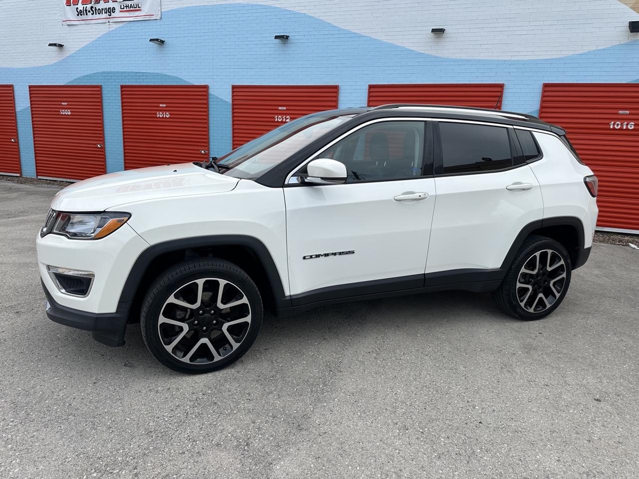 2017 Jeep Compass LIMITED Photo