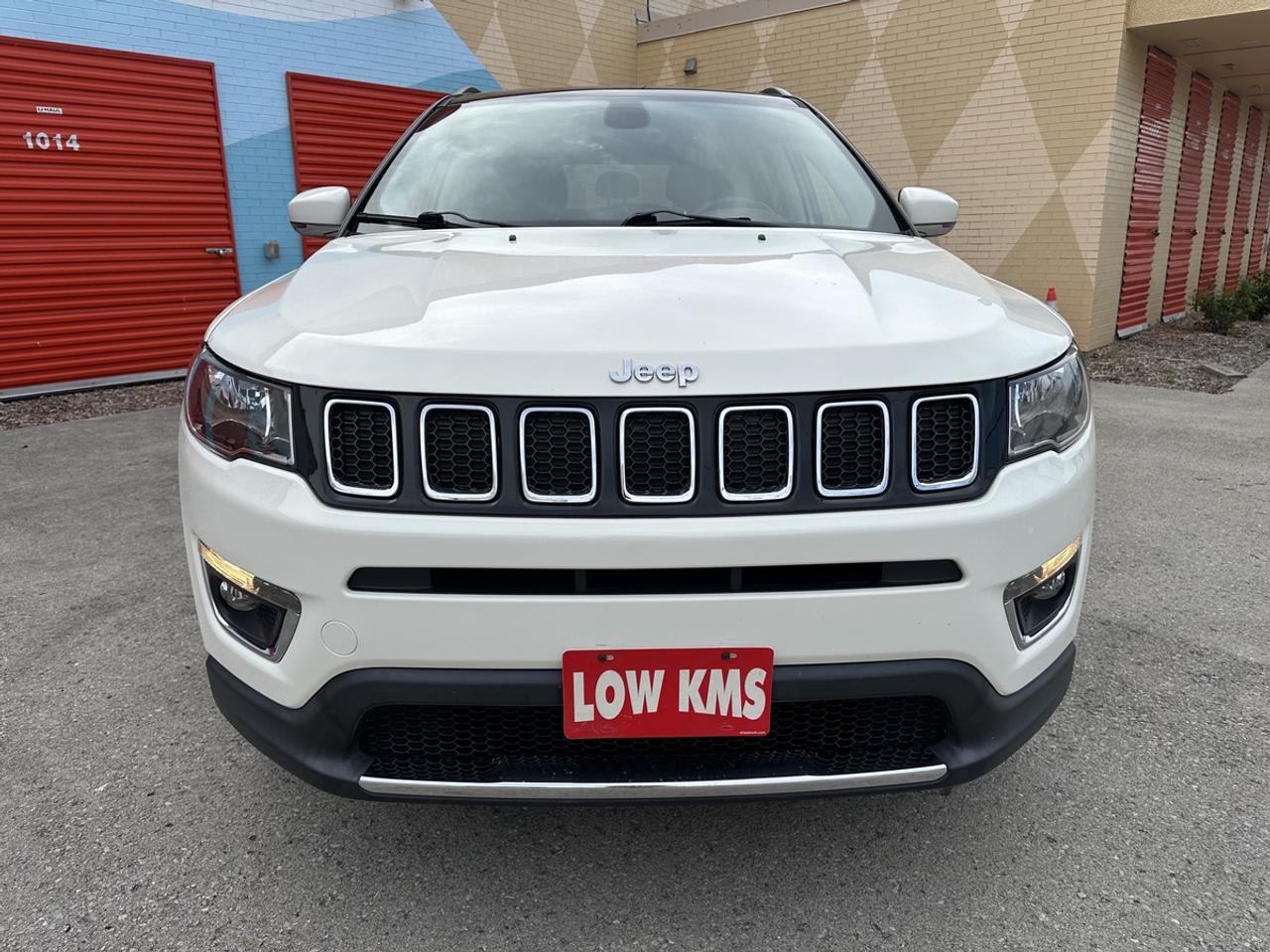 2017 Jeep Compass LIMITED Photo