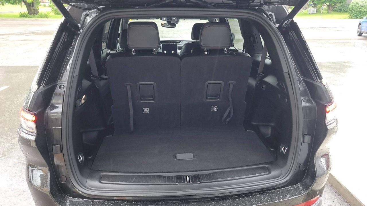 2024 Jeep Grand Cherokee L Limited 4x4 Photo