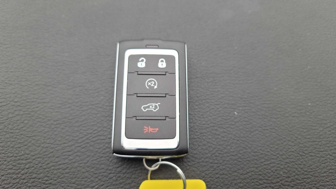 2024 Jeep Grand Cherokee L Limited 4x4 Photo