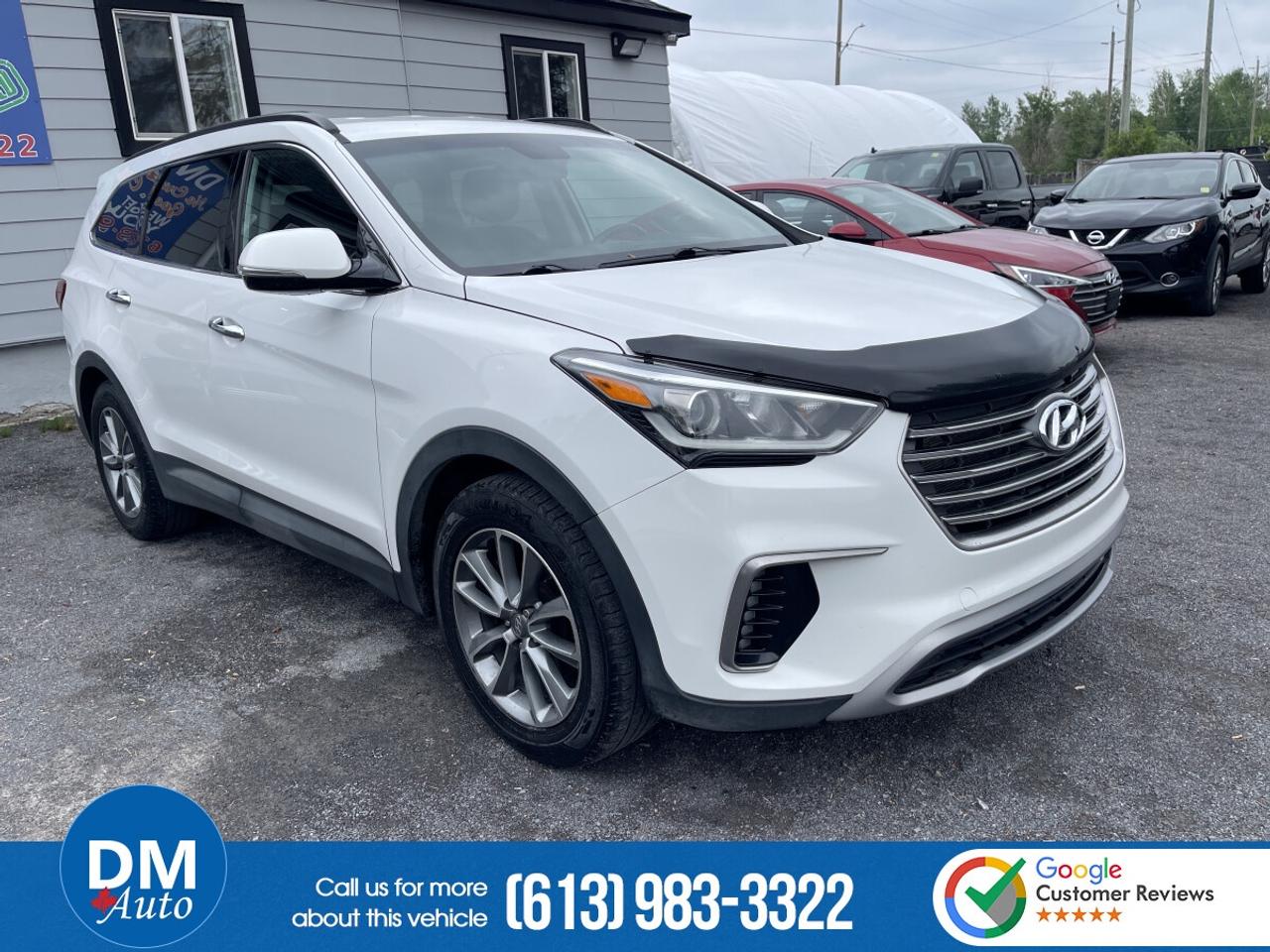 2017 Hyundai Santa Fe Premium Photo2