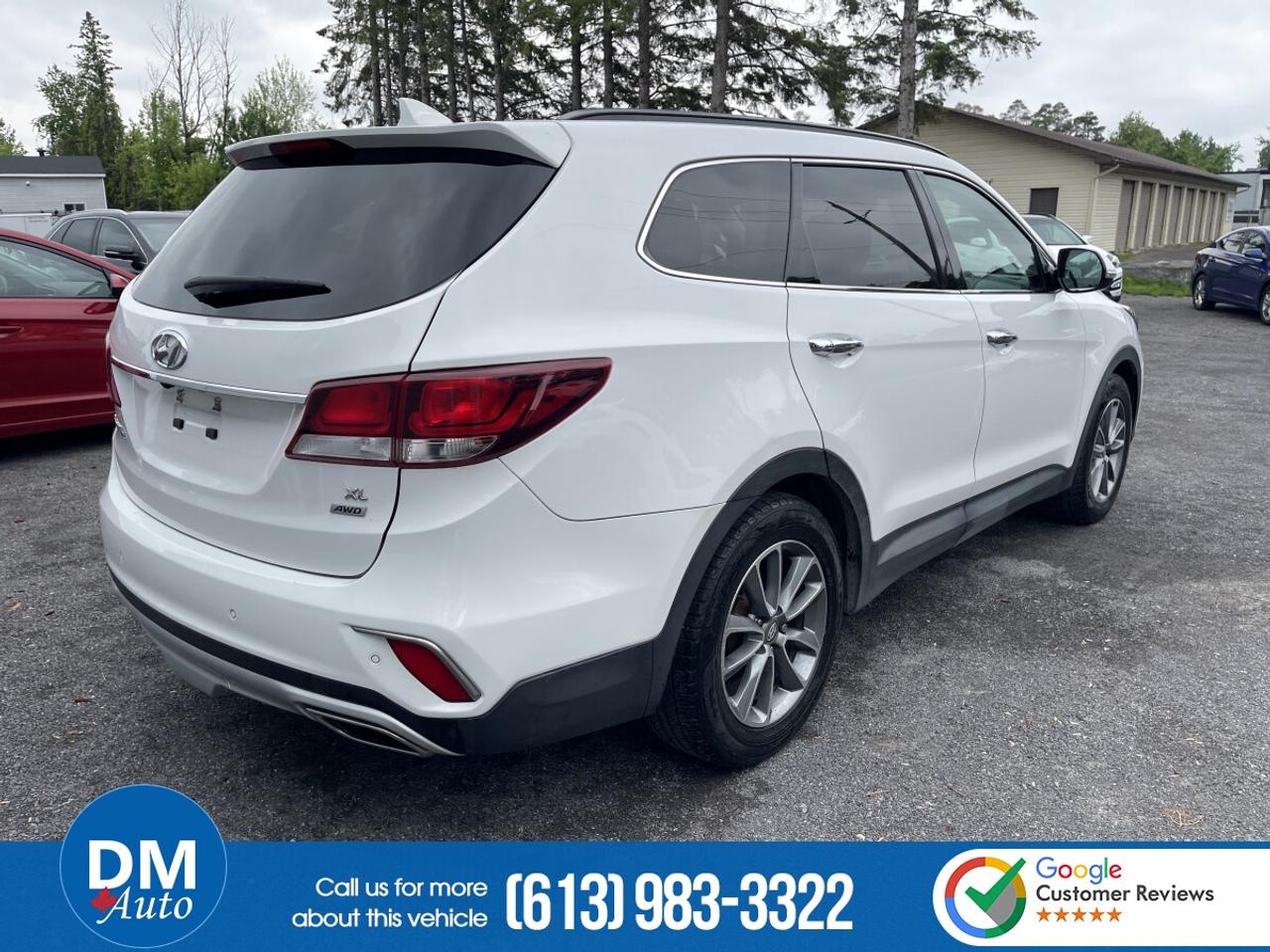 2017 Hyundai Santa Fe Premium Photo4
