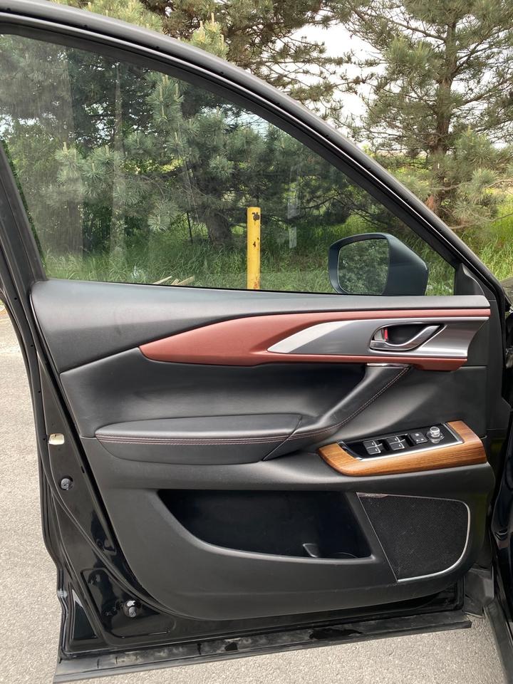 2018 Mazda CX-9 Signature | LEATHER | SUNROOF | NO ACCIDENT Photo