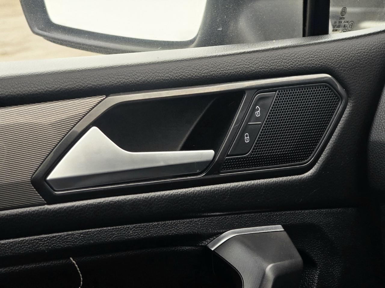 2022 Volkswagen Tiguan Comfortline | No Accidents! Photo