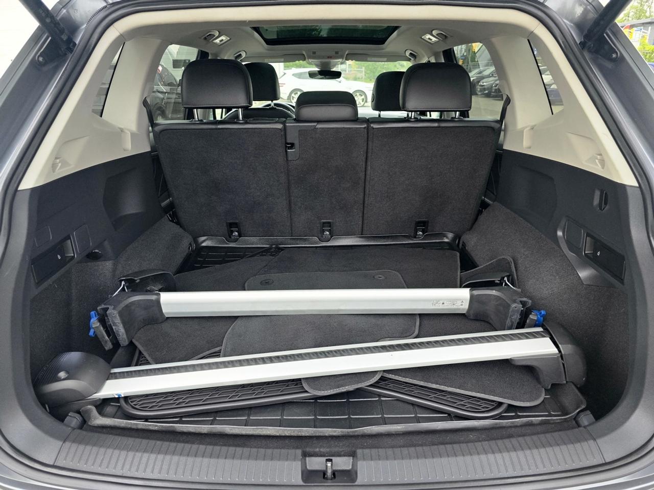 2022 Volkswagen Tiguan Comfortline | No Accidents! Photo