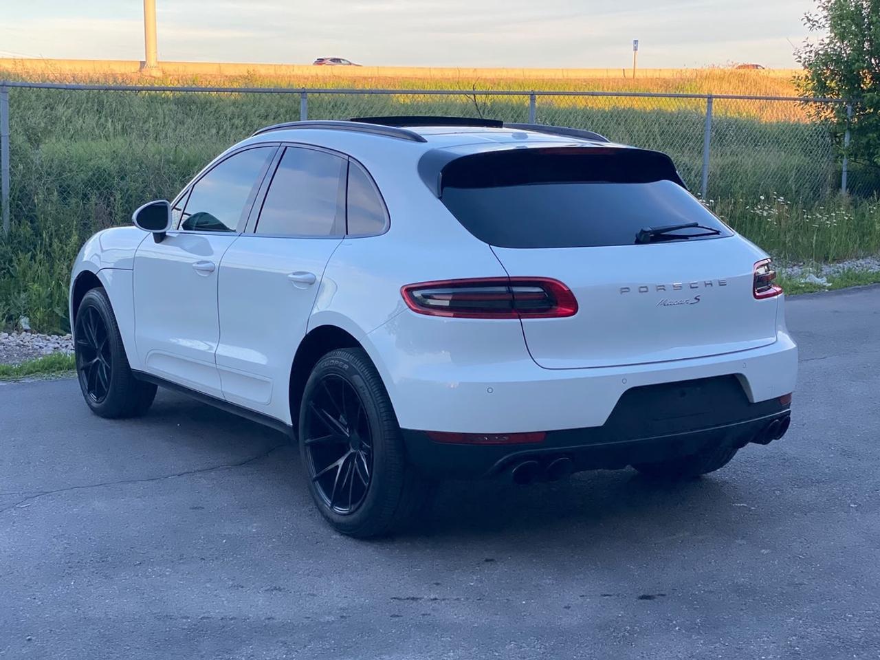 2018 Porsche Macan S ANO ACCIDENT Photo