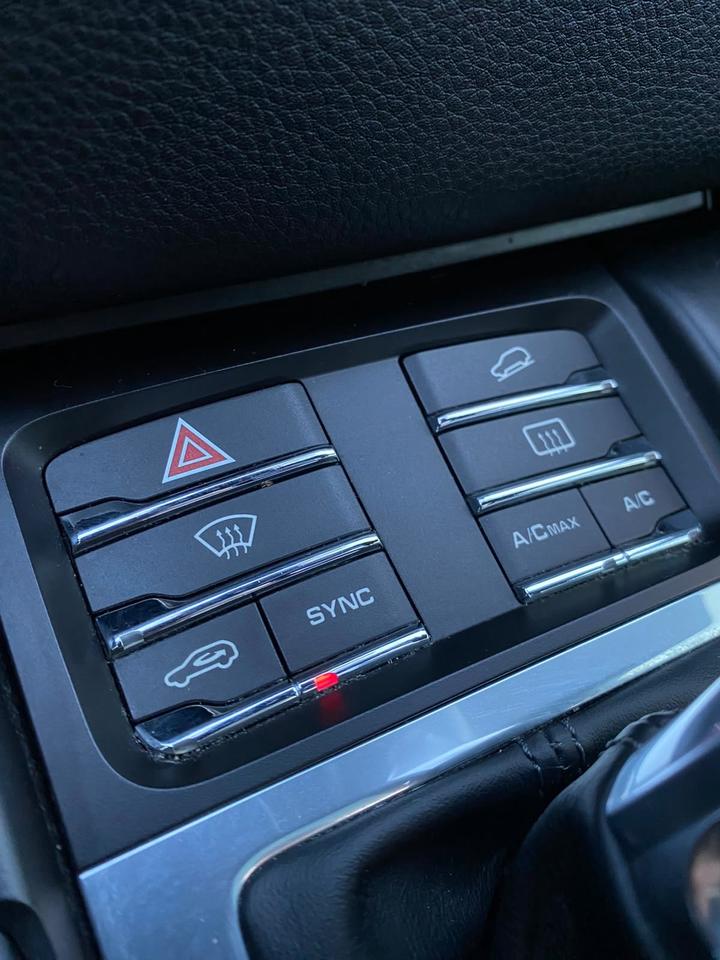 2018 Porsche Macan S ANO ACCIDENT Photo