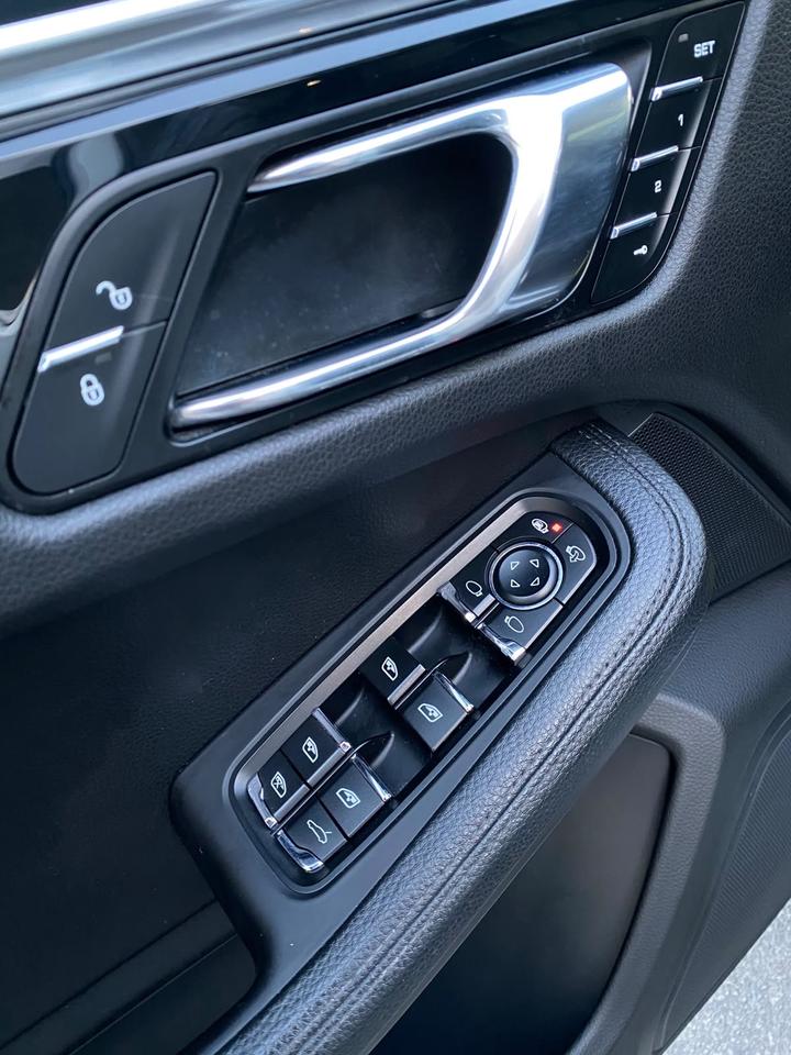 2018 Porsche Macan S ANO ACCIDENT Photo