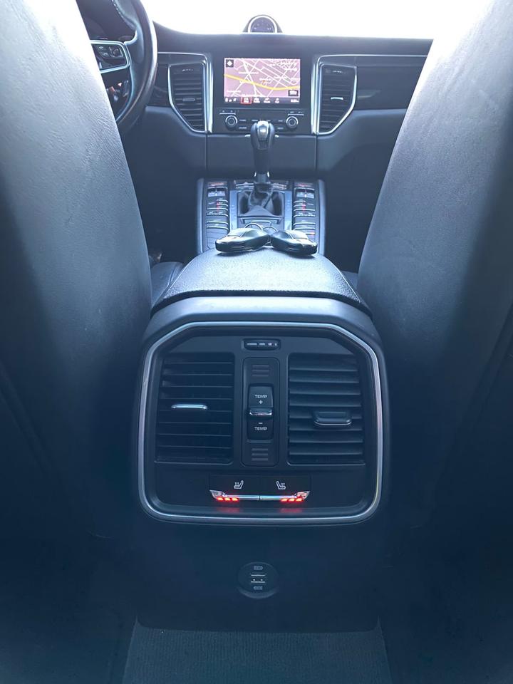 2018 Porsche Macan S ANO ACCIDENT Photo