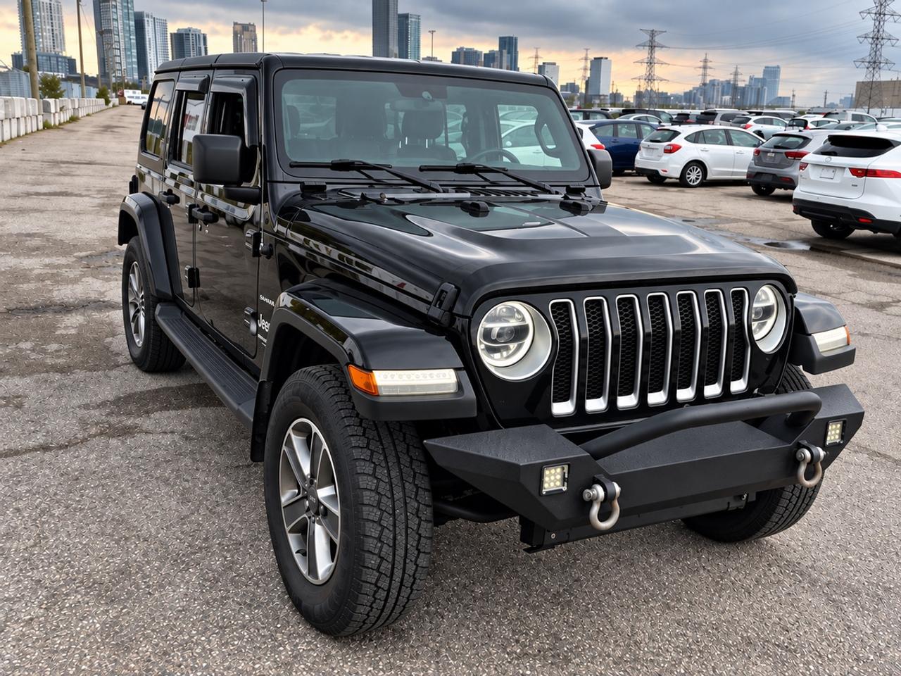 2018 Jeep WRANGLER UNLIMITED Sahara Photo0