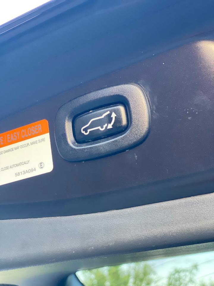 2020 Mitsubishi Outlander PHEV SEL S-AWD No Accident | One Owner | SUNROOF | Photo