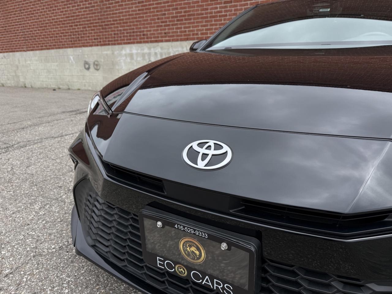 2025 Toyota Camry SE Upgrade|One Owner|Clean Carfax|Sunroof Photo