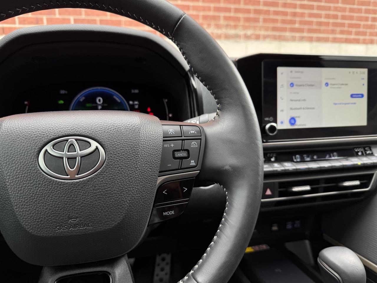 2025 Toyota Camry SE Upgrade|One Owner|Clean Carfax|Sunroof Photo
