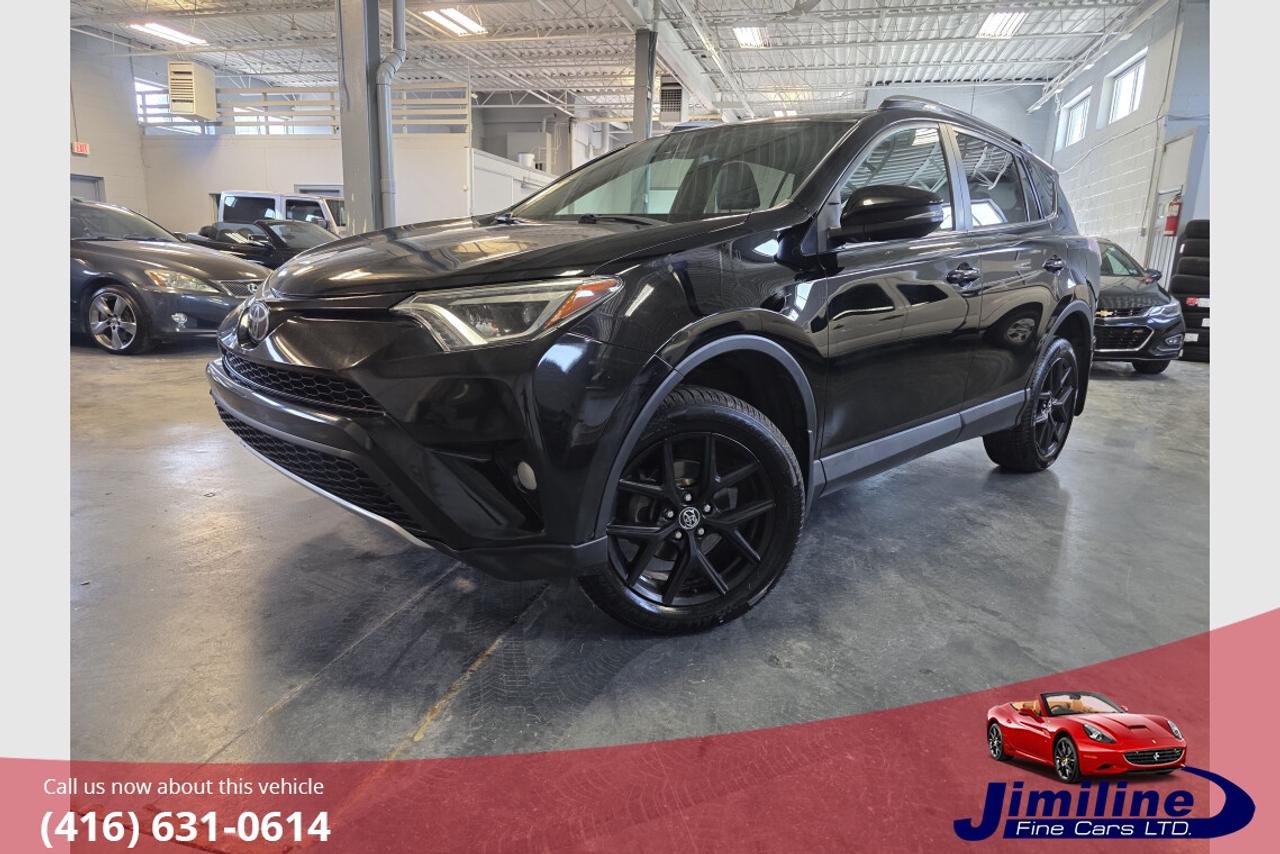 2018 Toyota RAV4 SE AWD Photo0