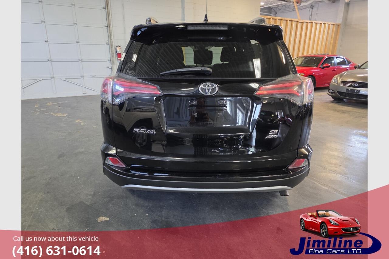 2018 Toyota RAV4 SE AWD Photo