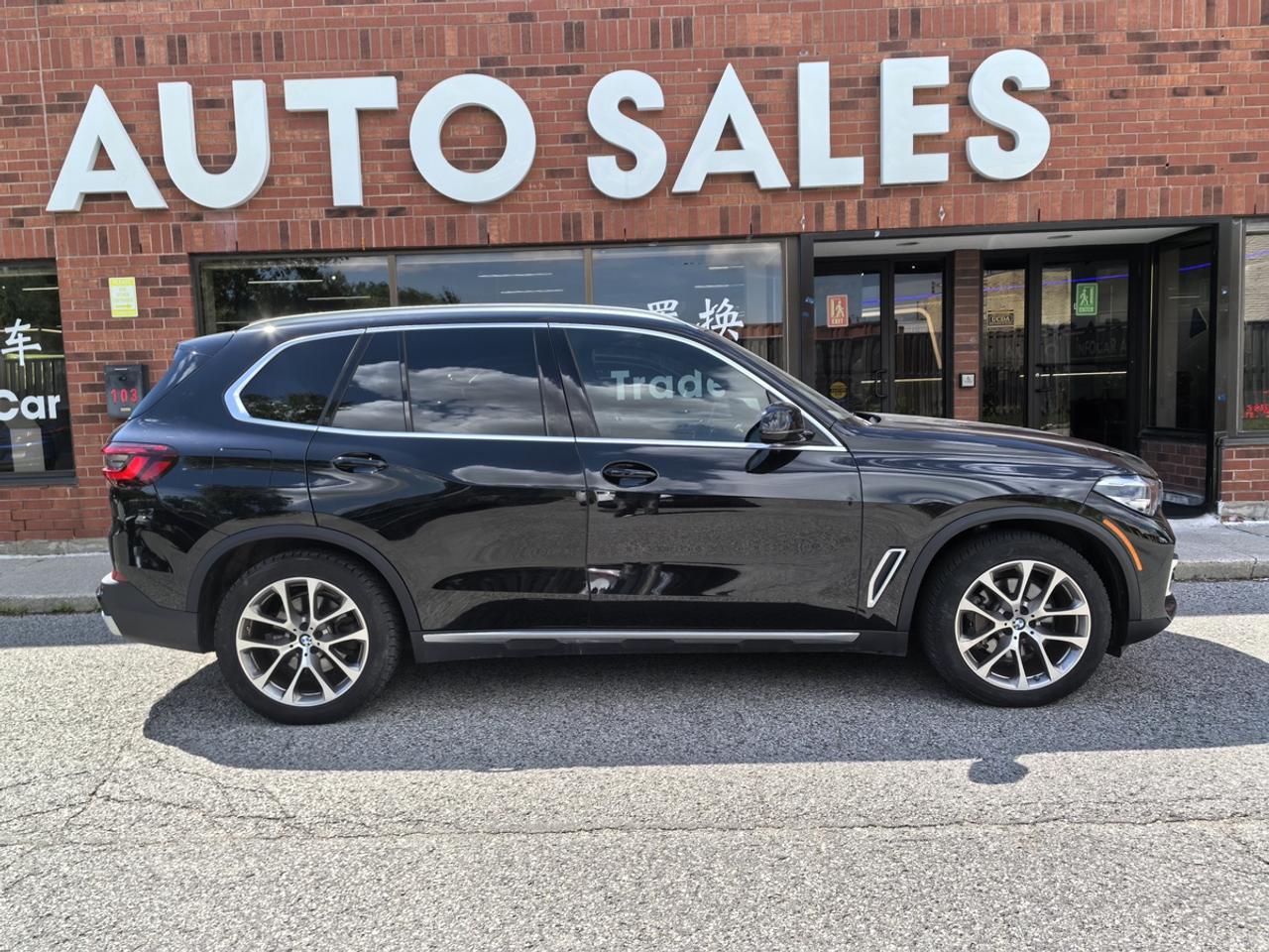 2022 BMW X5 xDrive40i Photo2