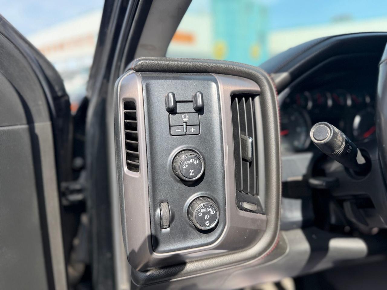 2017 GMC Sierra 1500 SLT Photo
