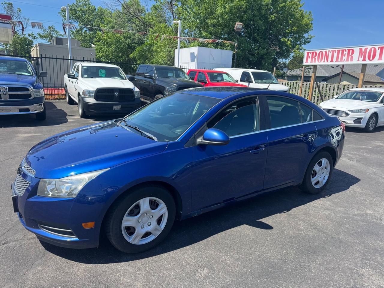 2012 Chevrolet Cruze 1LT Photo0