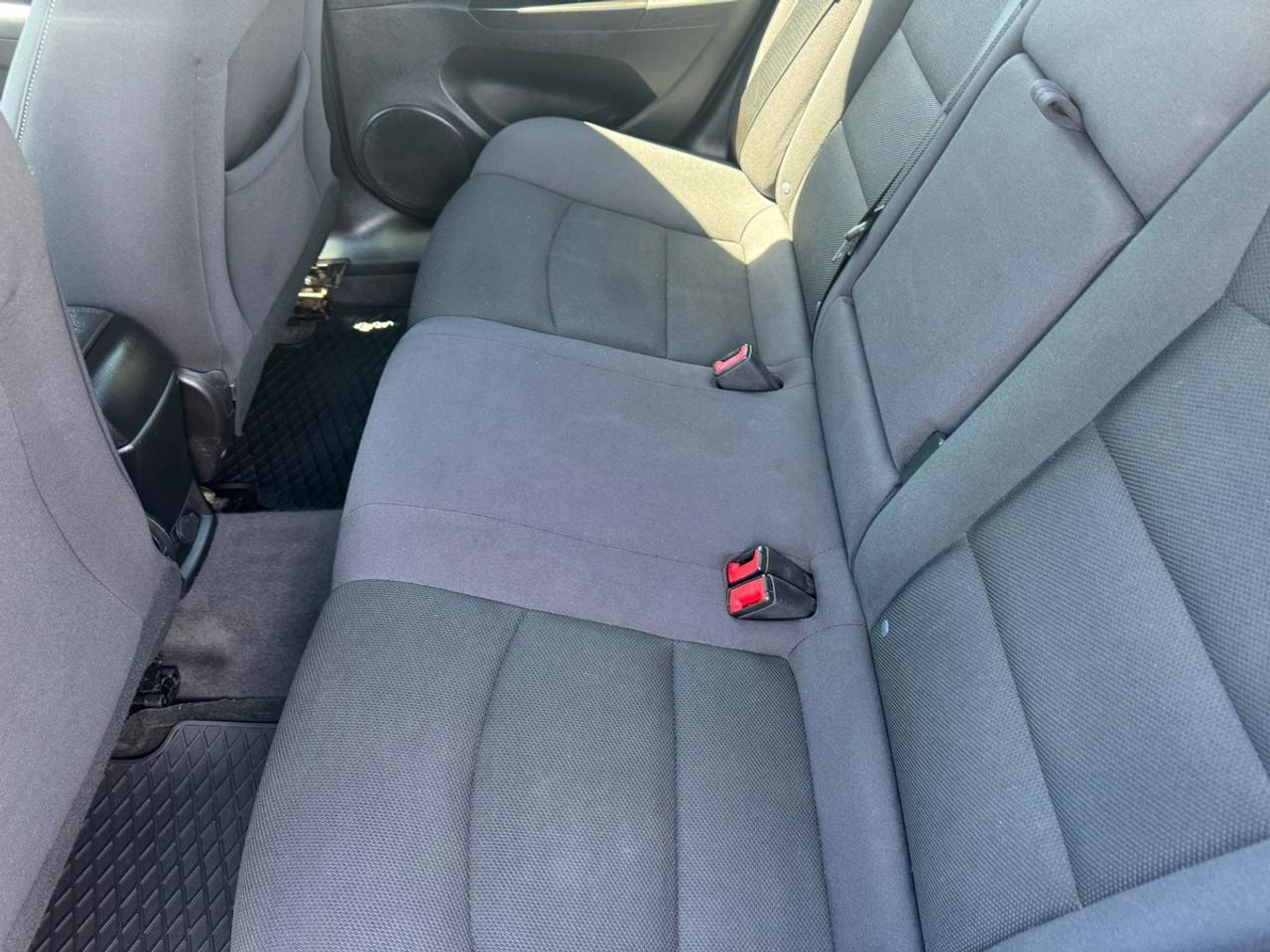 2012 Chevrolet Cruze 1LT Photo
