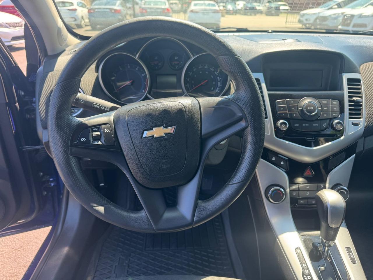 2012 Chevrolet Cruze 1LT Photo