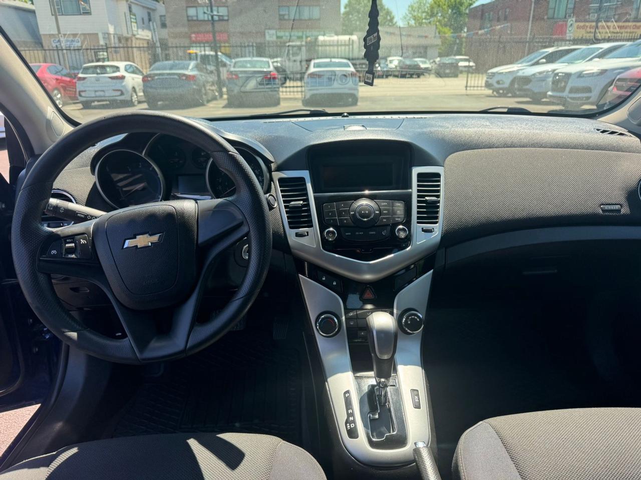 2012 Chevrolet Cruze 1LT Photo